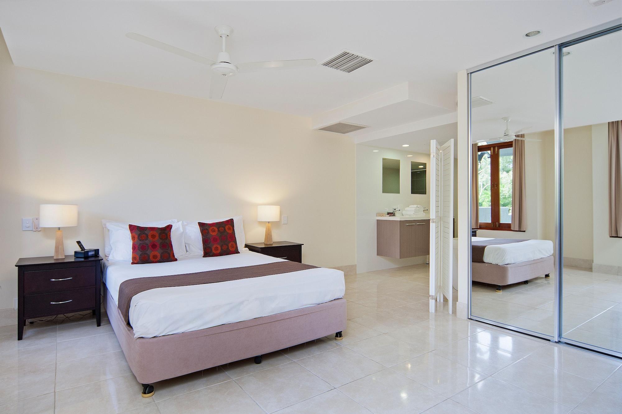 The Mediterranean Port Douglas Exterior foto
